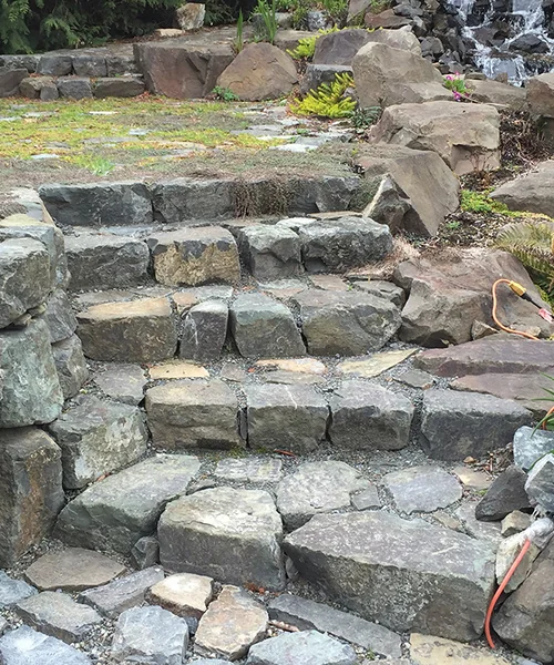 Natural stone patio and water feature in Puyallup 